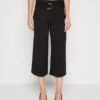 Vero Moda Vmbailey Paperbag Wide Belt Culotte - Broek - Black -Vero Moda Winkel d208a25e2a264b09ac6f310a25f0bf6c