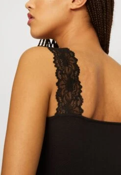 Vero Moda Vmrosa - Top - Black 13 Vero Moda Vmrosa - Top - Black -Vero Moda Winkel d74739dad73f4777b47f5fba223845f1