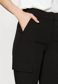 Vero Moda Tall Vmzelda Straight Pant - Cargobroek - Black -Vero Moda Winkel d87f6d612b194b598e382089d1f14461