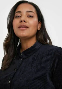 Vero Moda Curve Curve - Blousejurk - Black -Vero Moda Winkel d9fc74f77e6a435597703e28293817ab