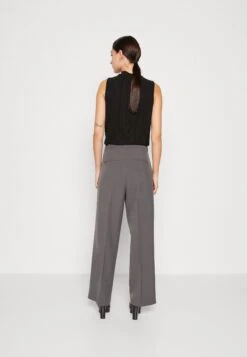 Vero Moda Vmtroian Wide Dad Pant - Broek - Grey -Vero Moda Winkel e205c1d6f8d946e4a78cb70ea69c0a50
