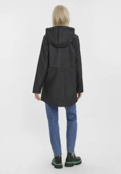 Vero Moda Petite Vmmalou Coated Jacket - Regenjas - Black -Vero Moda Winkel e4510be271b746f9aeb6749bf0eea33e
