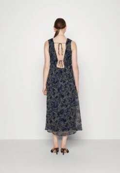 Vero Moda Vmdora Kaya Dress - Jurk - Navy Blazer Aop:Dora 9 Vero Moda Vmdora Kaya Dress - Jurk - Navy Blazer Aop:Dora -Vero Moda Winkel e49baf355771411294dd65c301d1a8bb