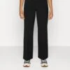 Vero Moda Vmsasie Wide Pant - Broek - Black 1 Vero Moda Vmsasie Wide Pant - Broek - Black -Vero Moda Winkel e4f87d976fd64ce6a94d7bccd8b2140d