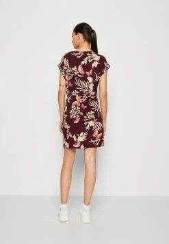 Vero Moda Vmeasy Tie Short Dress - Jurk - Winetasting -Vero Moda Winkel e655fe5bd6344800a393861bf7df324b