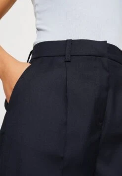 Vero Moda Vmnimilea Straight Pant - Broek - Navy Blazer -Vero Moda Winkel e72f2f5a771943689cbf68010cf6caf7