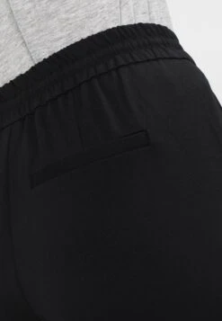 Vero Moda Vmeva MrString Ga Noos - Trainingsbroek - Black -Vero Moda Winkel f1d84d5344364a3bb745fb79db56f33f