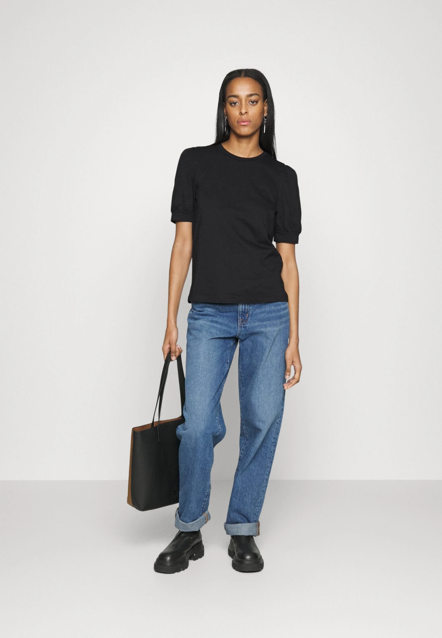 Vero Moda Tall Vmkerry O Neck - T-Shirt Basic - Black 4 Vero Moda Tall Vmkerry O Neck - T-Shirt Basic - Black - Afbeelding 2