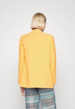 Vero Moda Carmen Ls - Blazer - Mock Orange 10 Vero Moda Carmen Ls - Blazer - Mock Orange -Vero Moda Winkel f6b2f7680f544f75ab98a03daaf63506