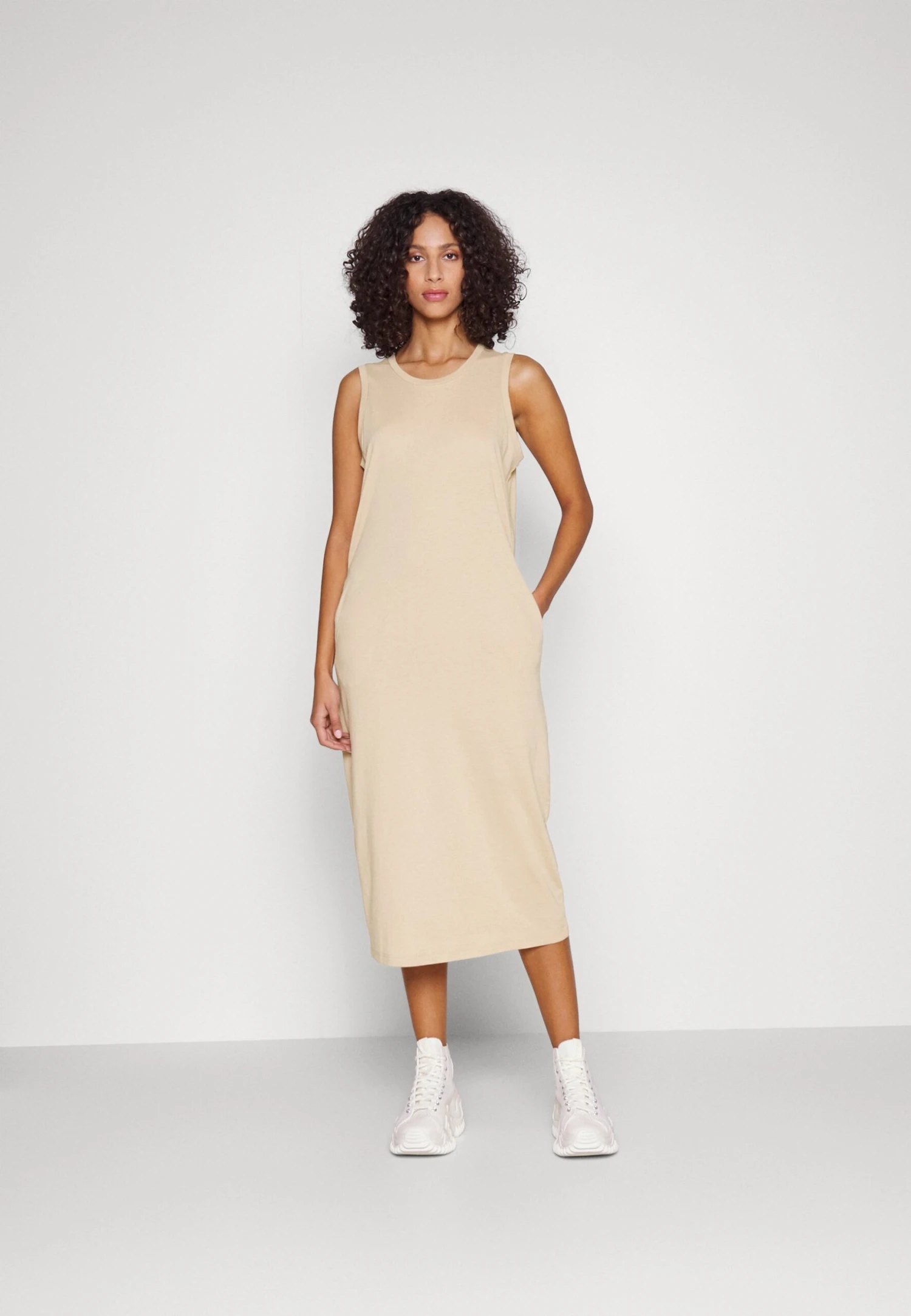 Vero Moda Tall Vmcelena Calf Dress - Jerseyjurk - Irish Cream 3 Vero Moda Tall Vmcelena Calf Dress - Jerseyjurk - Irish Cream