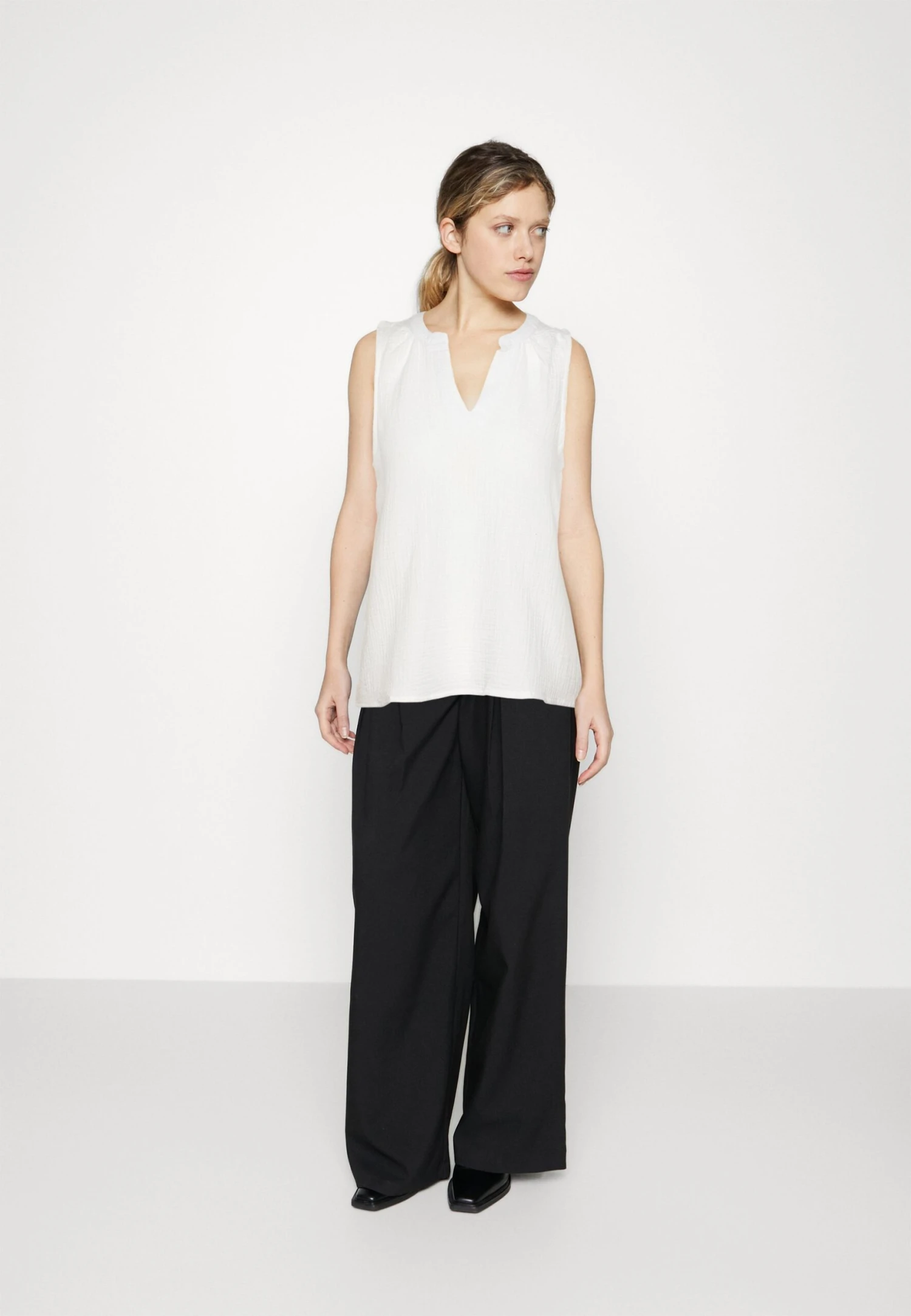 Vero Moda Natali Nia - Blouse - Snow White 4 Vero Moda Natali Nia - Blouse - Snow White - Afbeelding 2