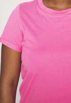 Vero Moda Curve Vmpaula - T-Shirt Basic - Shocking Pink 11 Vero Moda Curve Vmpaula - T-Shirt Basic - Shocking Pink -Vero Moda Winkel fb7176344b794e268e92dadfd0018b1a