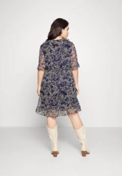 Vero Moda Curve Vmdora Kaya Short Dress - Jurk - Navy Blazer/Dora -Vero Moda Winkel fd9a38f3f09e4293b557f9384fde7adb